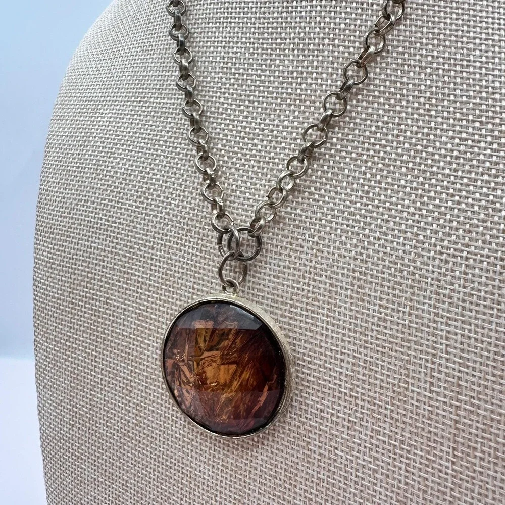 Vintage 90s Silver‎ Tone Amber Foil Glass Round Pendant Necklace Women's Jewelry